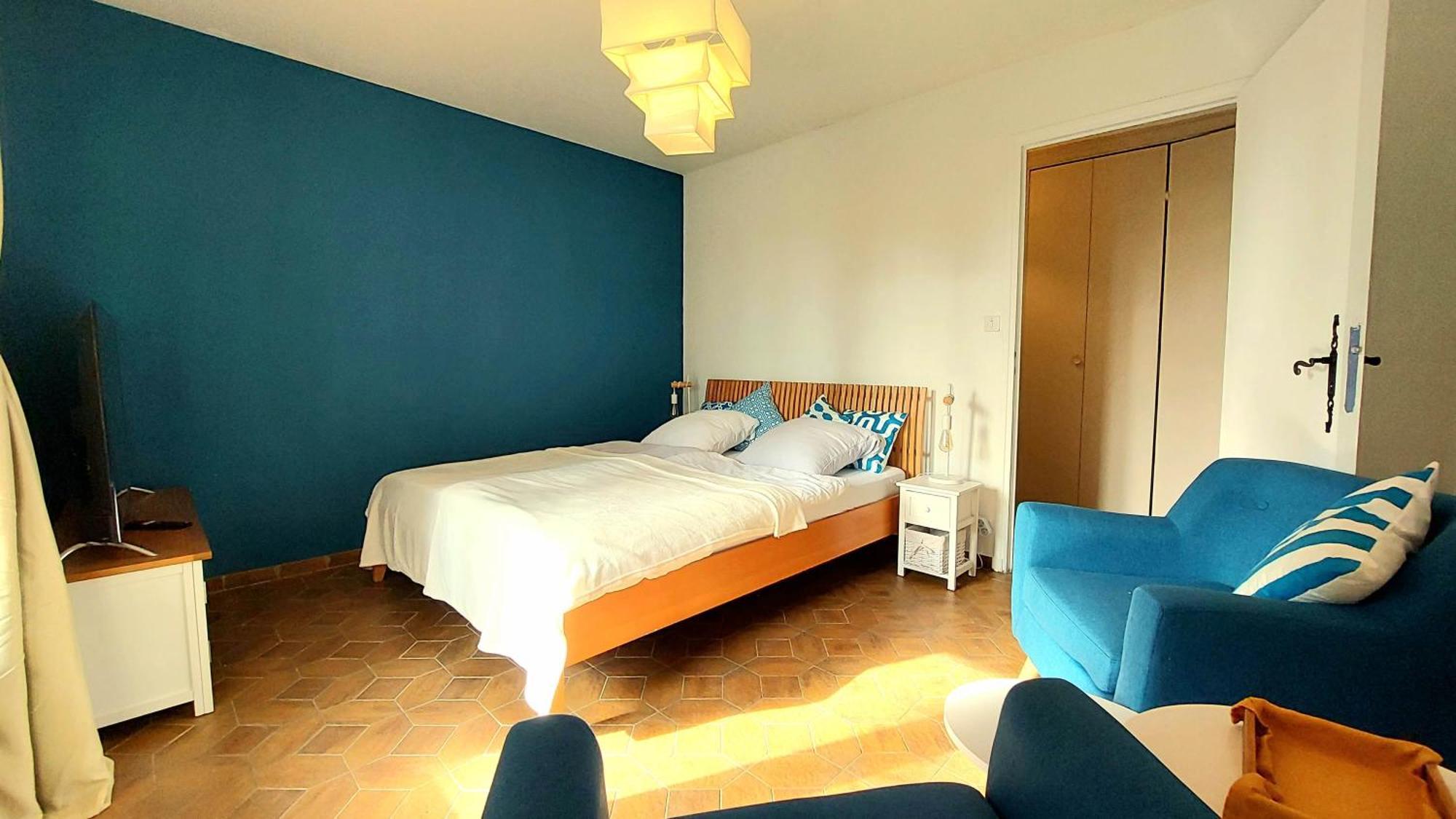 La Deviniere Hotel Donzere Room photo